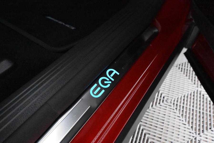 Mercedes-Benz EQA vaihtoauto