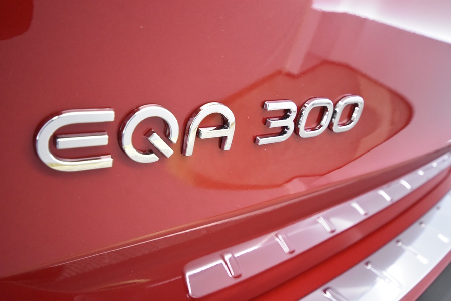 Mercedes-Benz EQA vaihtoauto