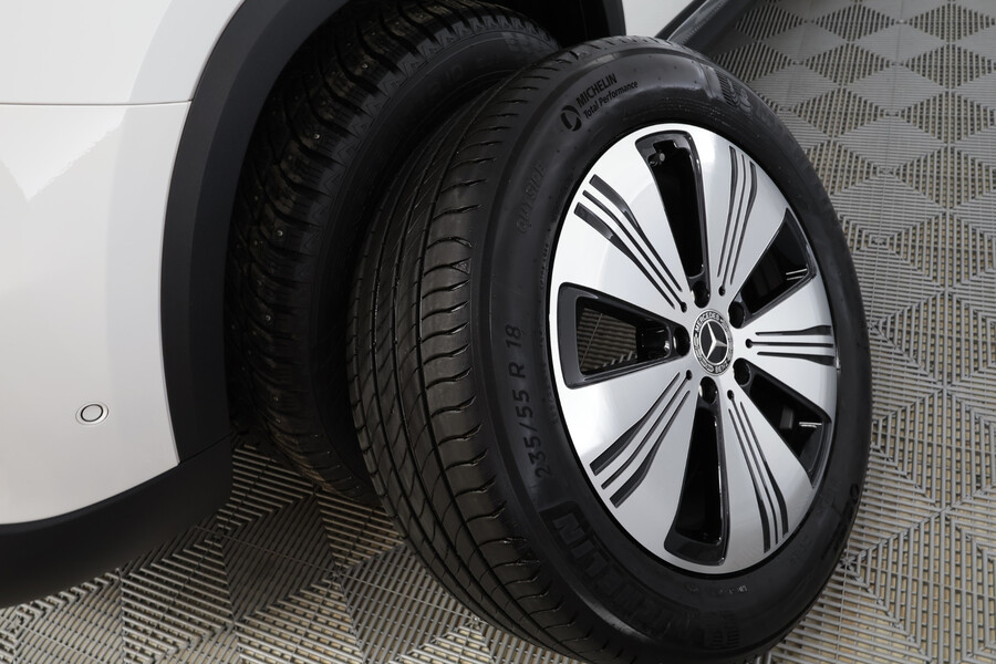 Mercedes-Benz EQA vaihtoauto