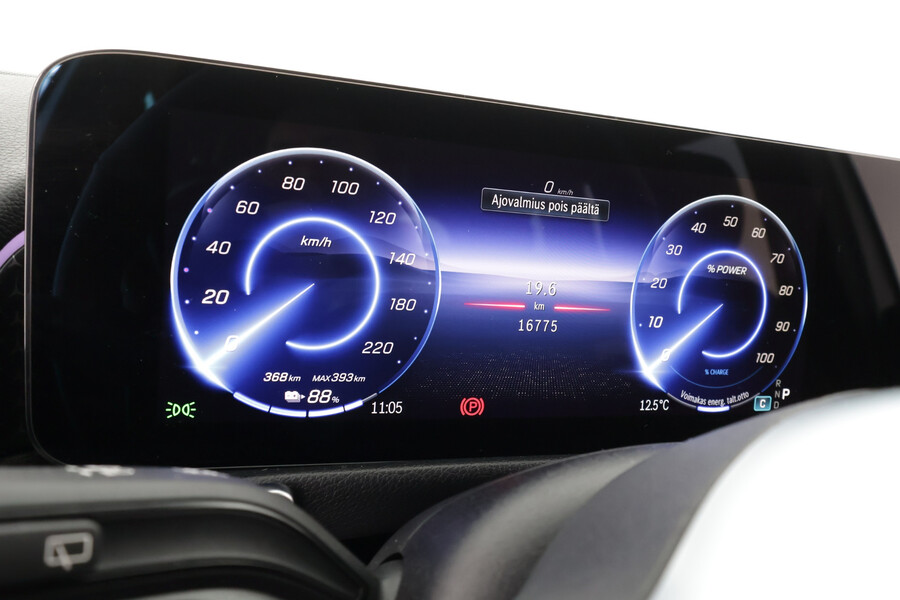 Mercedes-Benz EQB vaihtoauto