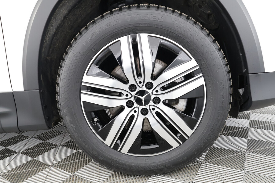 Mercedes-Benz EQB vaihtoauto