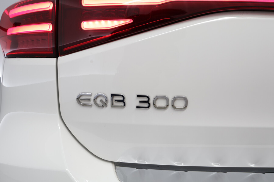 Mercedes-Benz EQB vaihtoauto