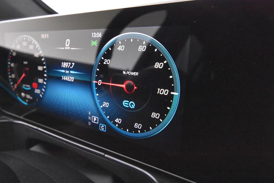 Mercedes-Benz EQC vaihtoauto