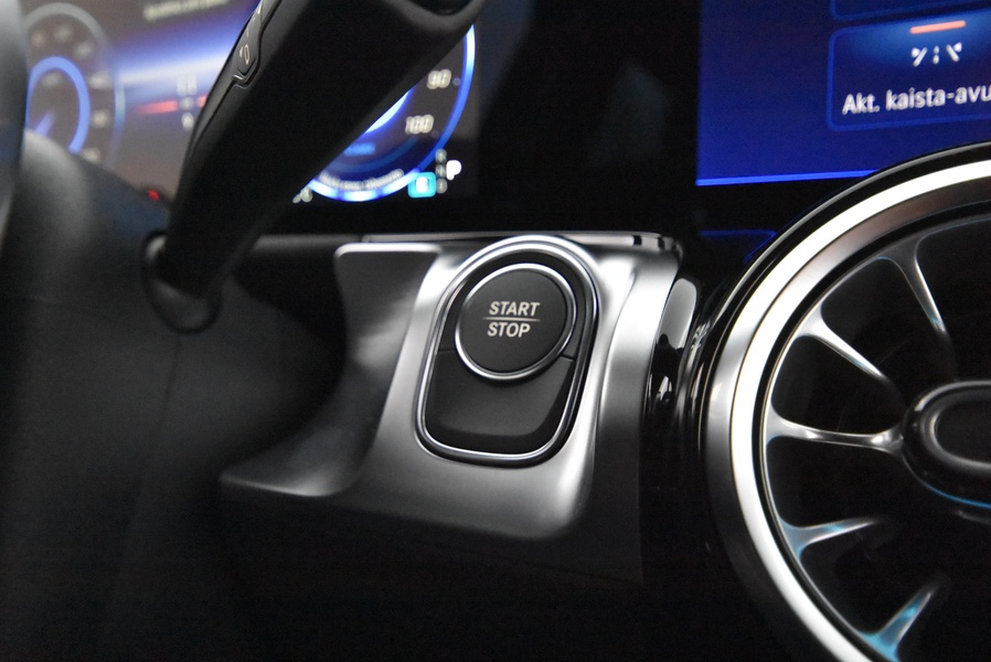 Mercedes-Benz EQB vaihtoauto