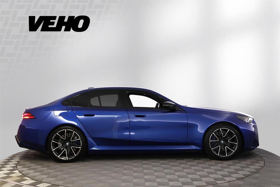 BMW M5 vaihtoauto