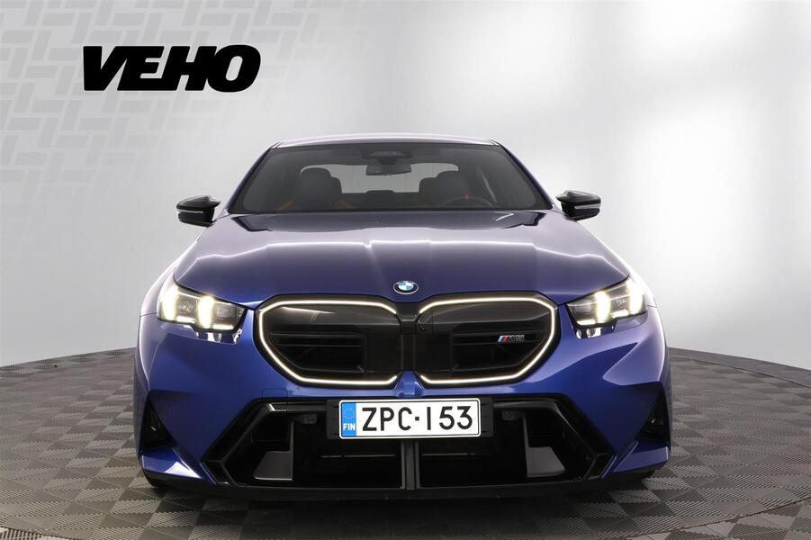 BMW M5 vaihtoauto
