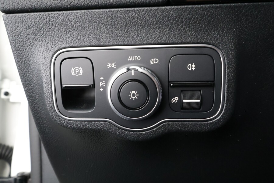 Mercedes-Benz EQA vaihtoauto