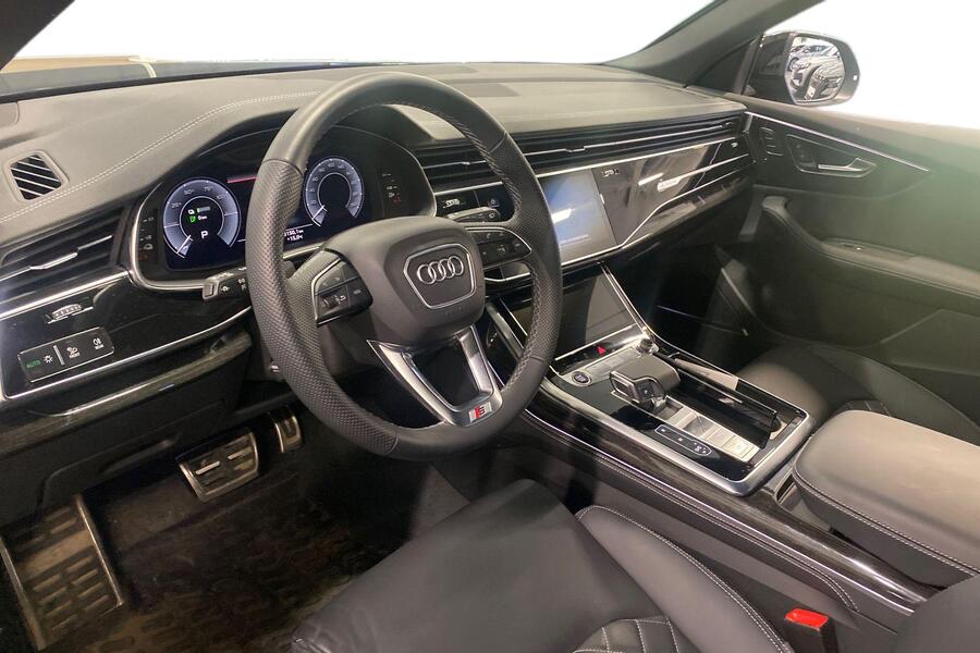 Audi Q8 vaihtoauto