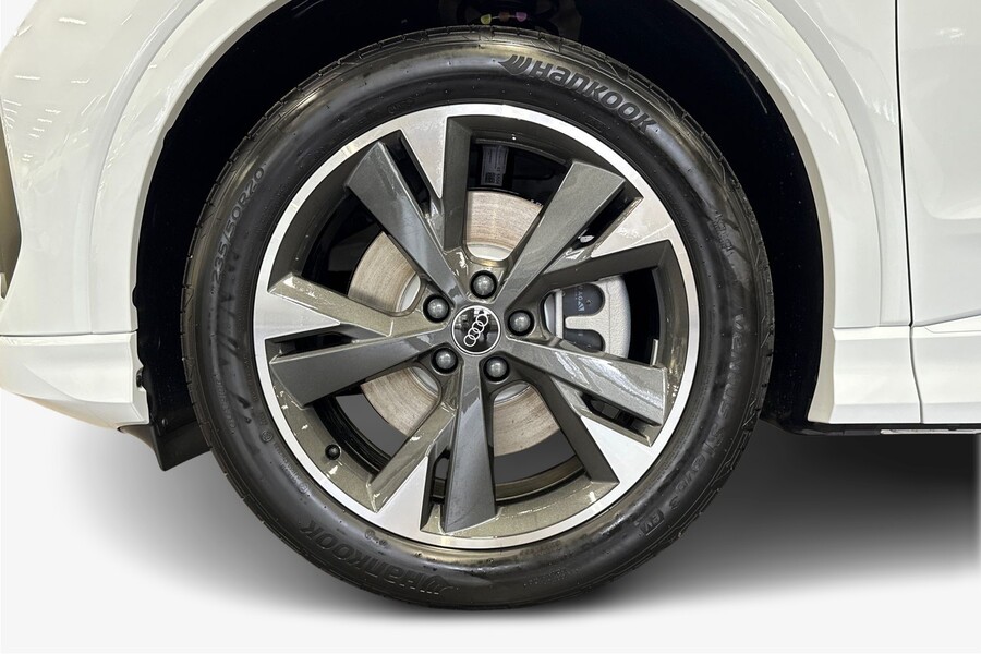 Audi Q4 e-tron vaihtoauto