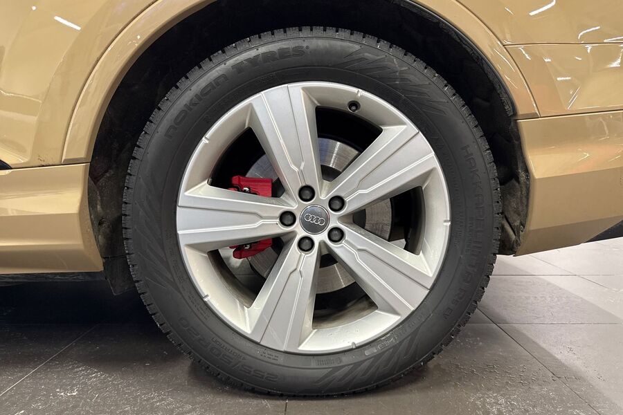 Audi Q7 vaihtoauto