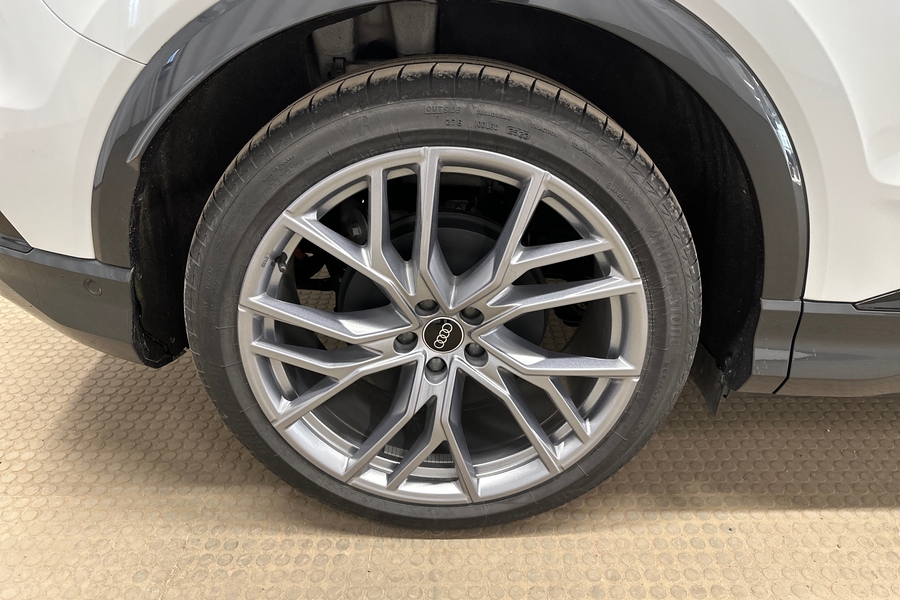 Audi Q4 e-tron vaihtoauto