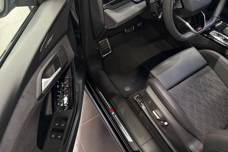 Audi SQ6 e-tron vaihtoauto