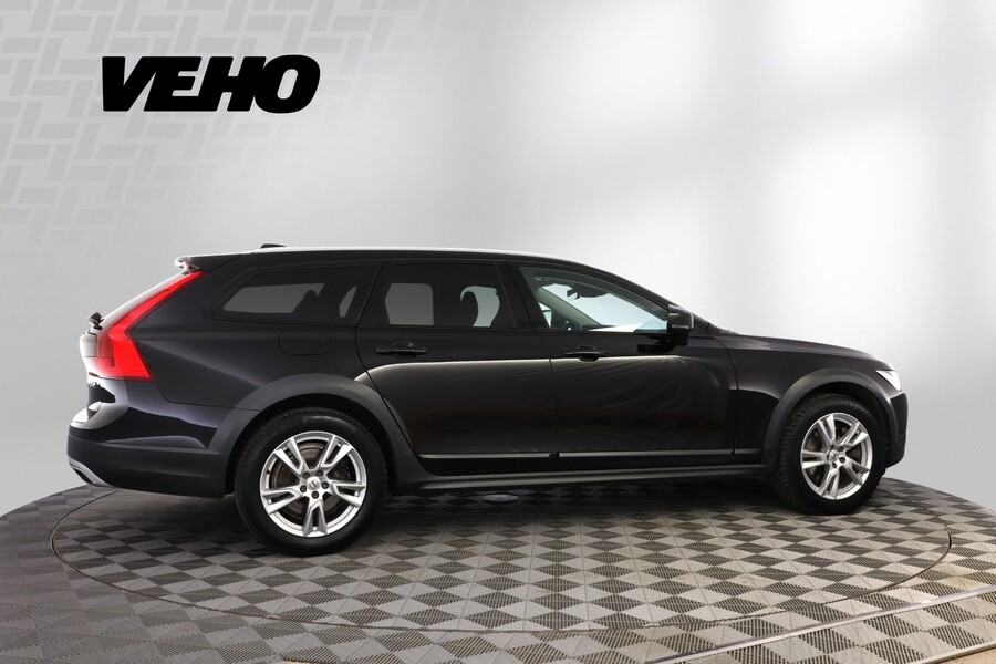 Volvo V90 Cross Country vaihtoauto