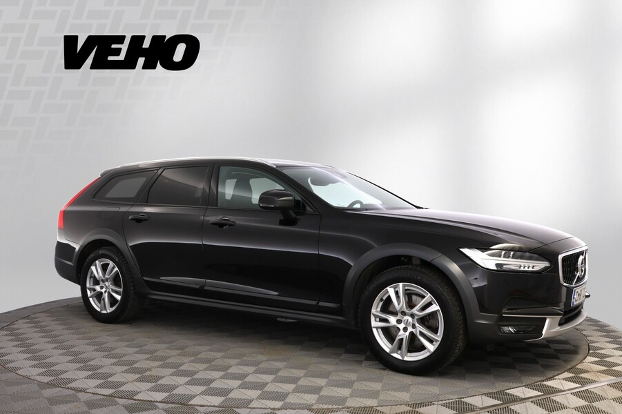 Volvo V90 Cross Country vaihtoauto