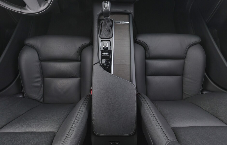 Volvo V90 Cross Country vaihtoauto