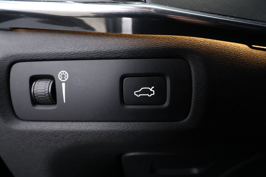 Volvo V90 Cross Country vaihtoauto