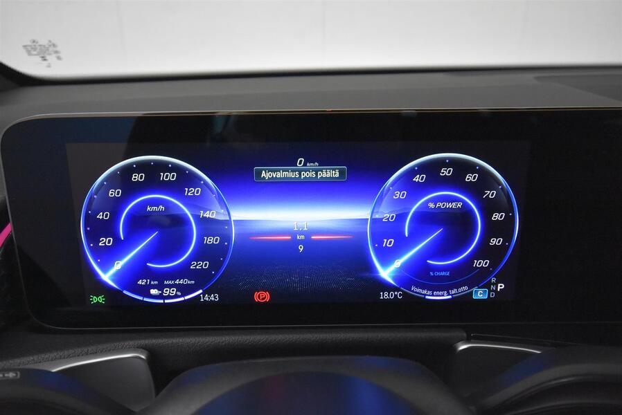 Mercedes-Benz EQB vaihtoauto