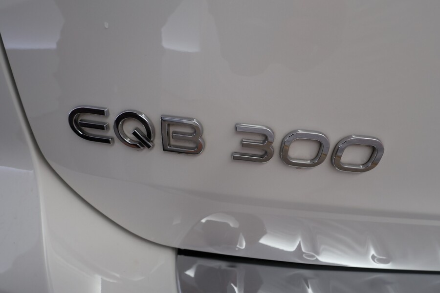 Mercedes-Benz EQB vaihtoauto