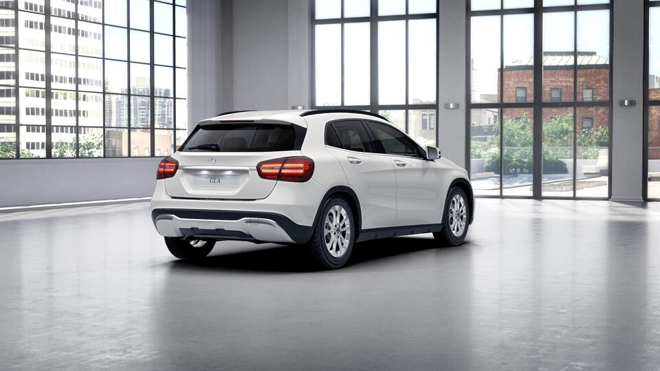 Mercedes-Benz GLA vaihtoauto