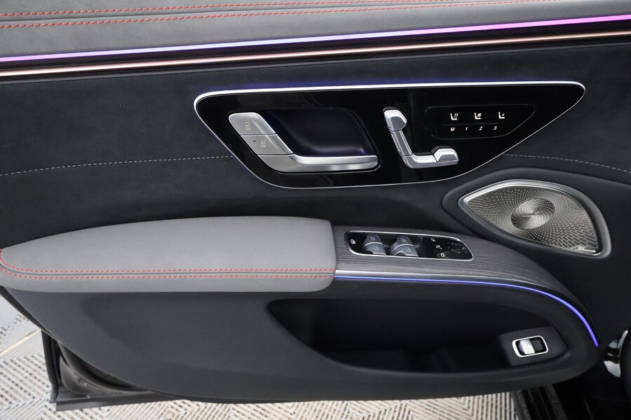 Mercedes-Benz EQS vaihtoauto