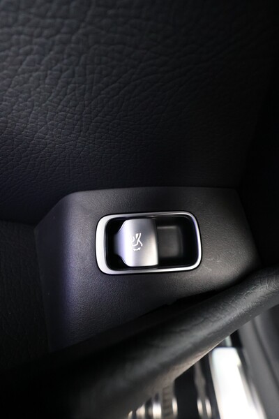 Mercedes-Benz EQS vaihtoauto