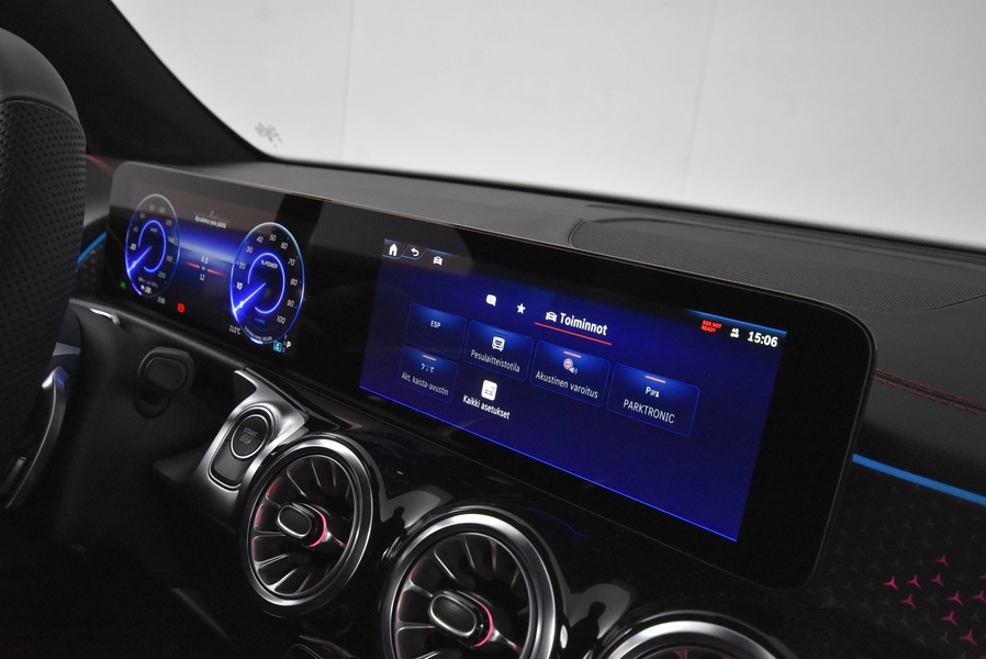 Mercedes-Benz EQB vaihtoauto