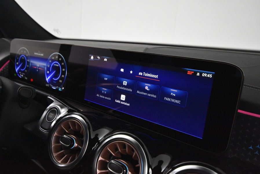 Mercedes-Benz EQB vaihtoauto