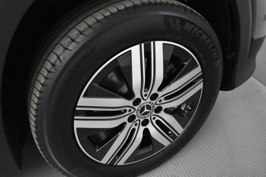 Mercedes-Benz EQB vaihtoauto