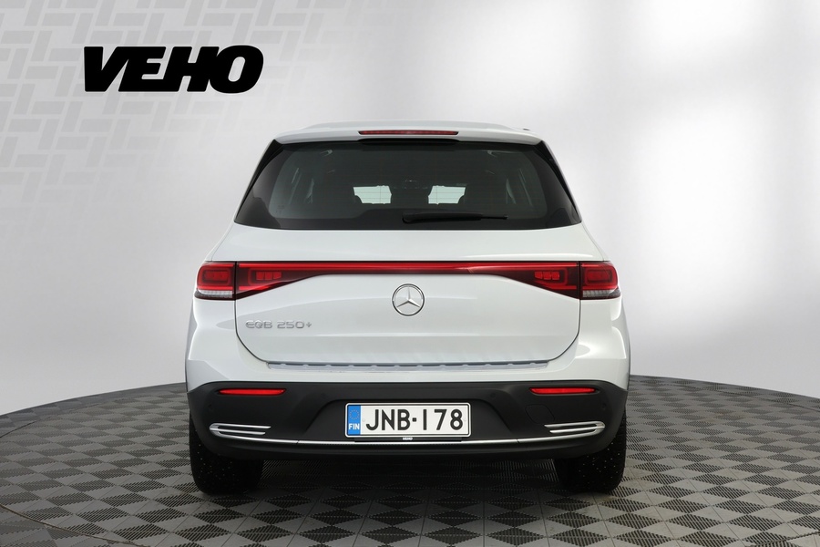 Mercedes-Benz EQB vaihtoauto