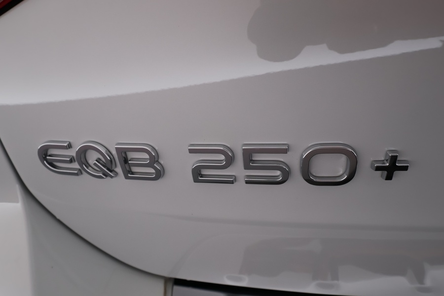 Mercedes-Benz EQB vaihtoauto
