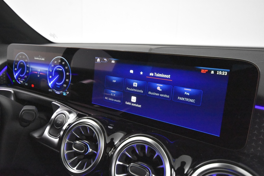 Mercedes-Benz EQB vaihtoauto