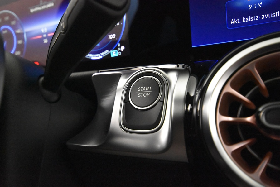 Mercedes-Benz EQB vaihtoauto