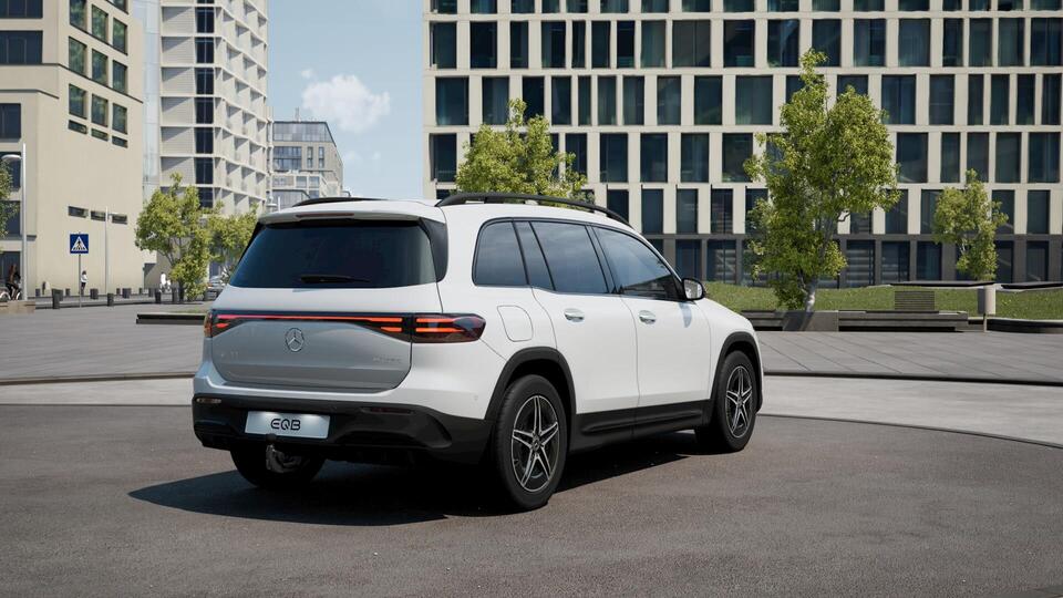 Mercedes-Benz EQB vaihtoauto