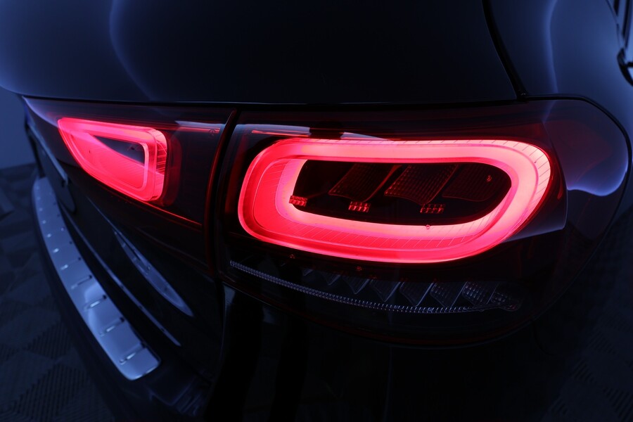 Mercedes-Benz GLA vaihtoauto