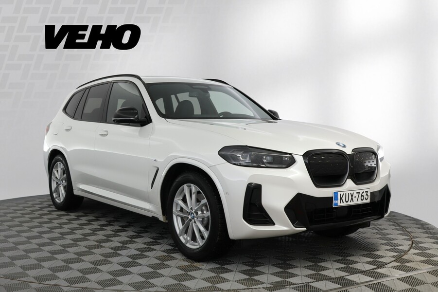 BMW iX3 vaihtoauto