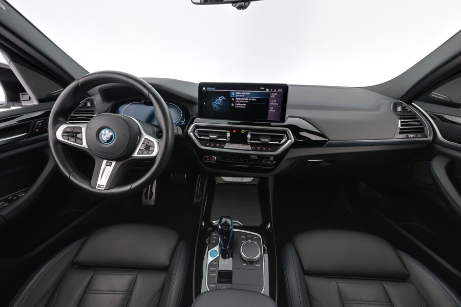 BMW iX3 vaihtoauto