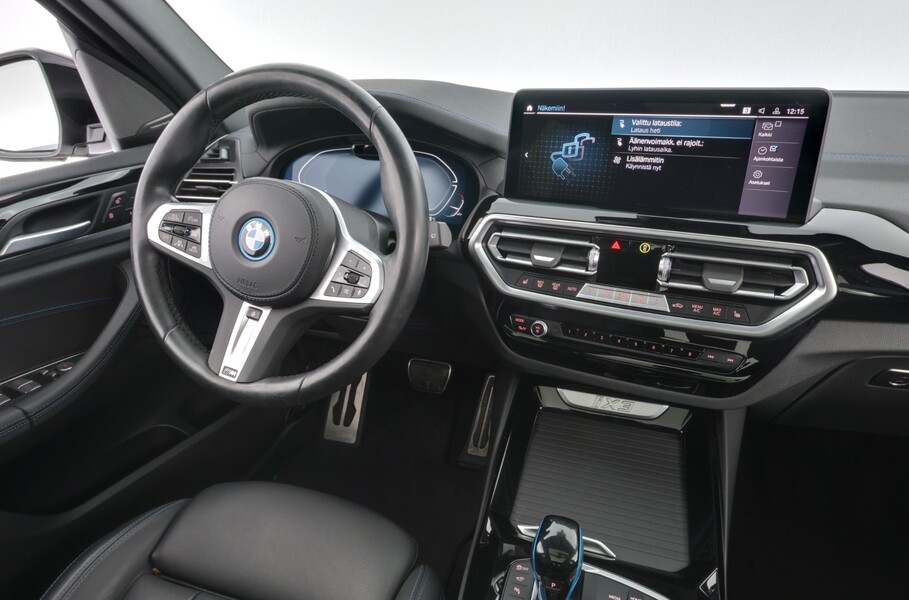 BMW iX3 vaihtoauto