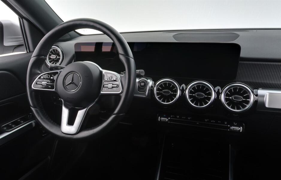 Mercedes-Benz EQB vaihtoauto