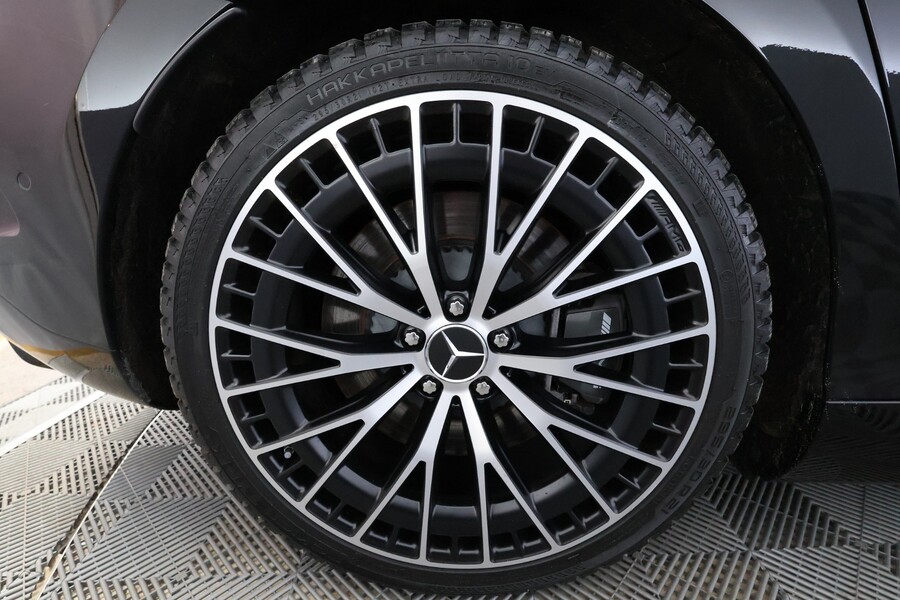 Mercedes-Benz EQE vaihtoauto