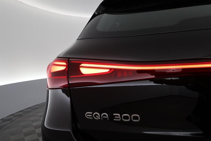 Mercedes-Benz EQA vaihtoauto