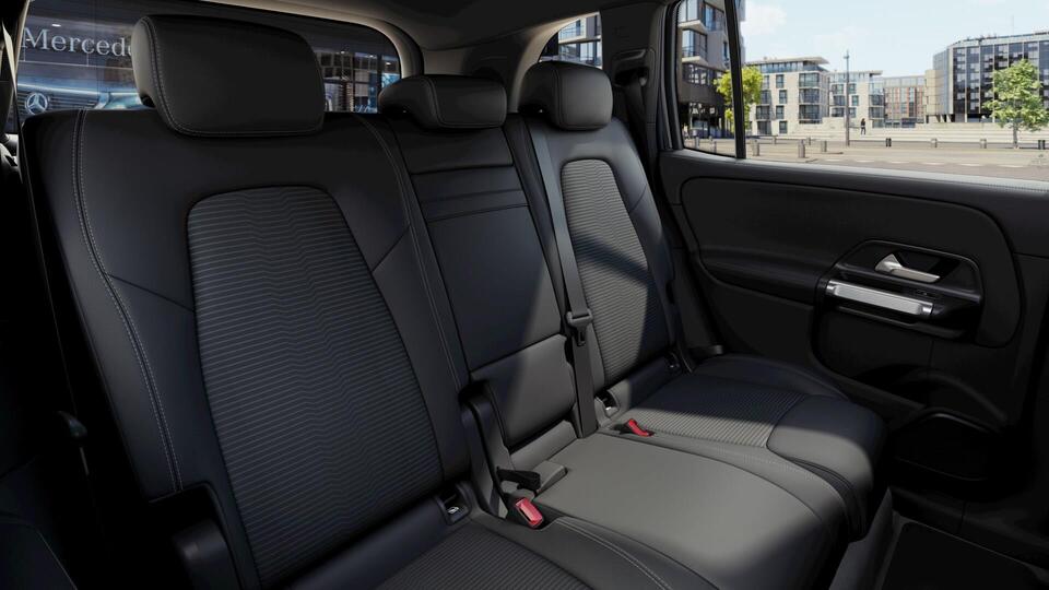 Mercedes-Benz EQB vaihtoauto