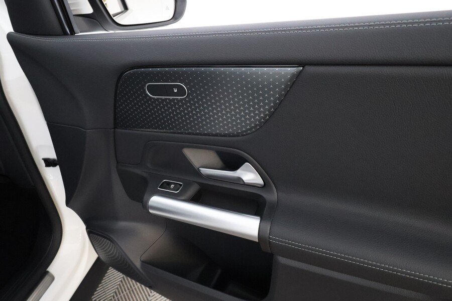 Mercedes-Benz GLA vaihtoauto