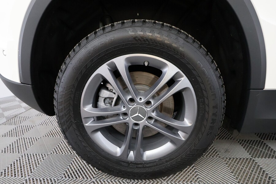 Mercedes-Benz GLA vaihtoauto