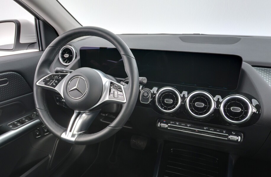 Mercedes-Benz GLA vaihtoauto