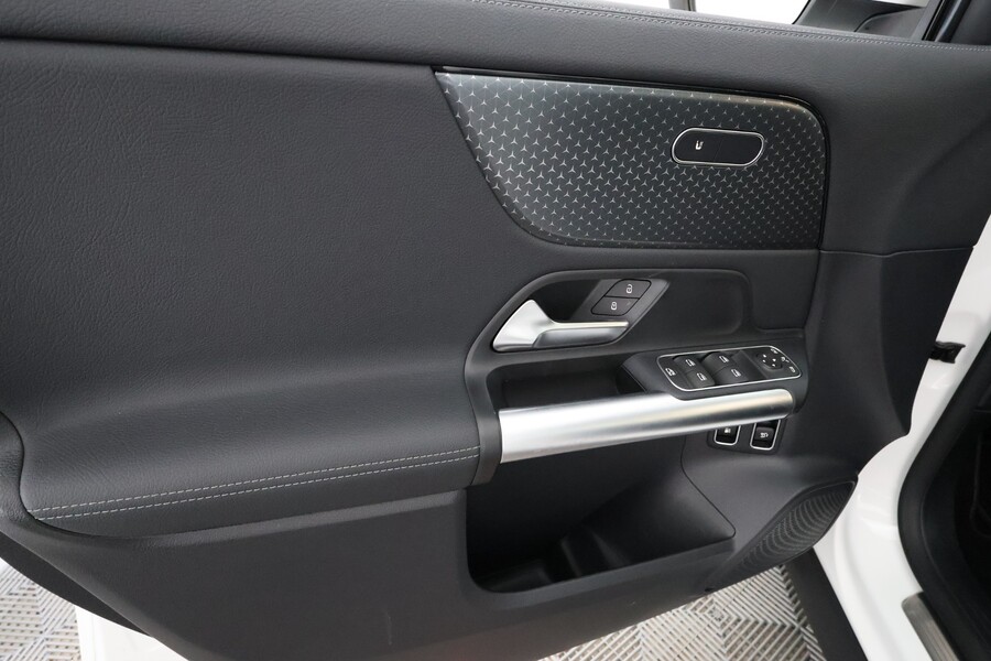 Mercedes-Benz GLA vaihtoauto