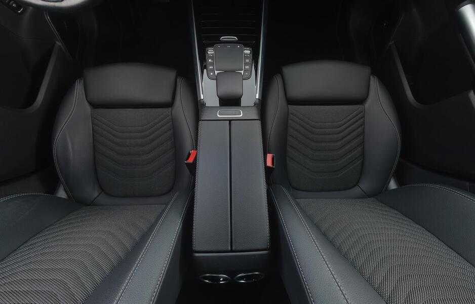 Mercedes-Benz EQA vaihtoauto