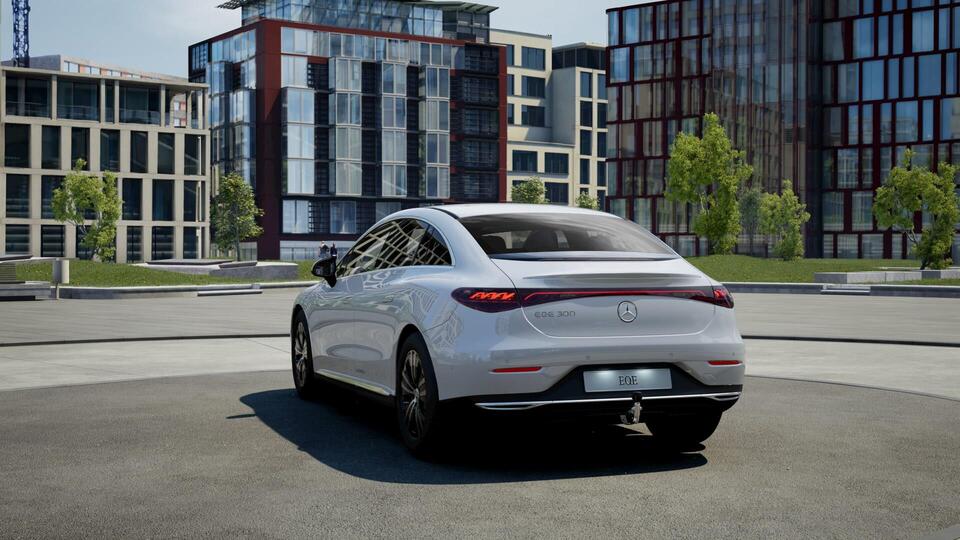 Mercedes-Benz EQE vaihtoauto