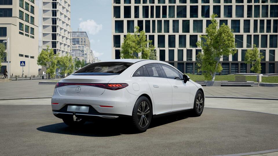 Mercedes-Benz EQE vaihtoauto