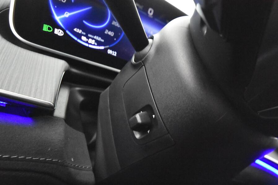 Mercedes-Benz EQE vaihtoauto