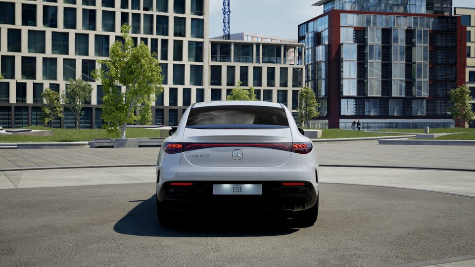 Mercedes-Benz EQE vaihtoauto